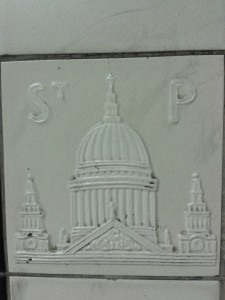 St Paul's Cathedral tile at St John's Wood Underground Station 
